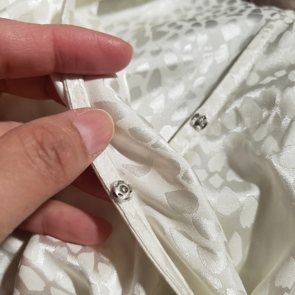 Chelsea. 28 women Top - Picture 12 of 14